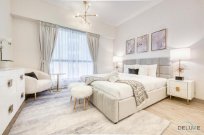 Spacious 3BR Apartment with Assistant Room in Sadaf 5 JBR by Deluxe Holiday Homes